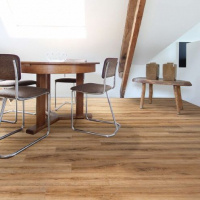 Xtra Step Water Resistant Laminate Flooring 12mm Rustic Mid Oak